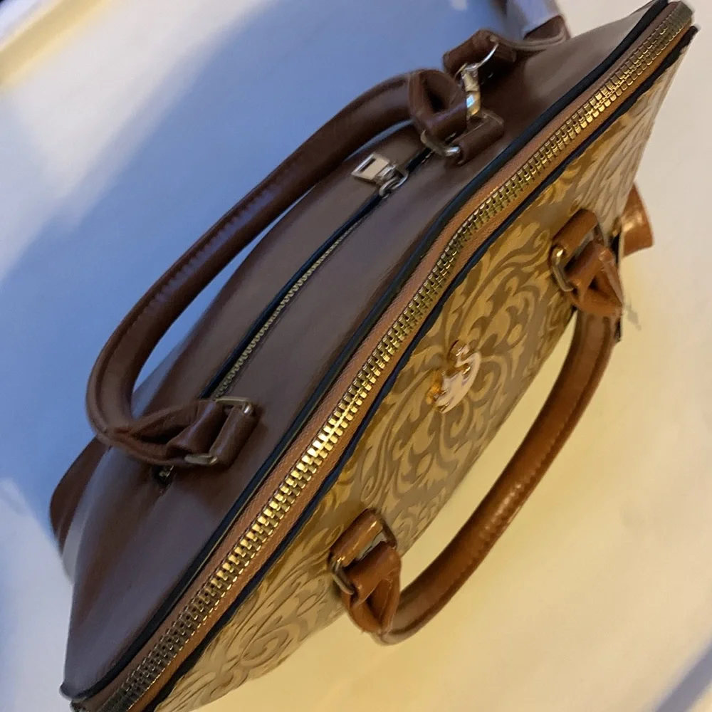 Gloria Vanderbilt Tan Dome Satchel